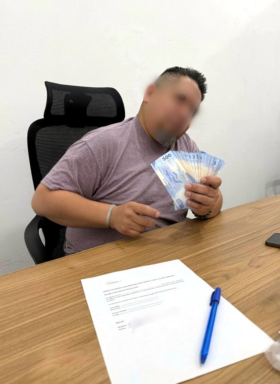 Entrega de efectivo al cerrar la venta — Cadereyta, N.L.